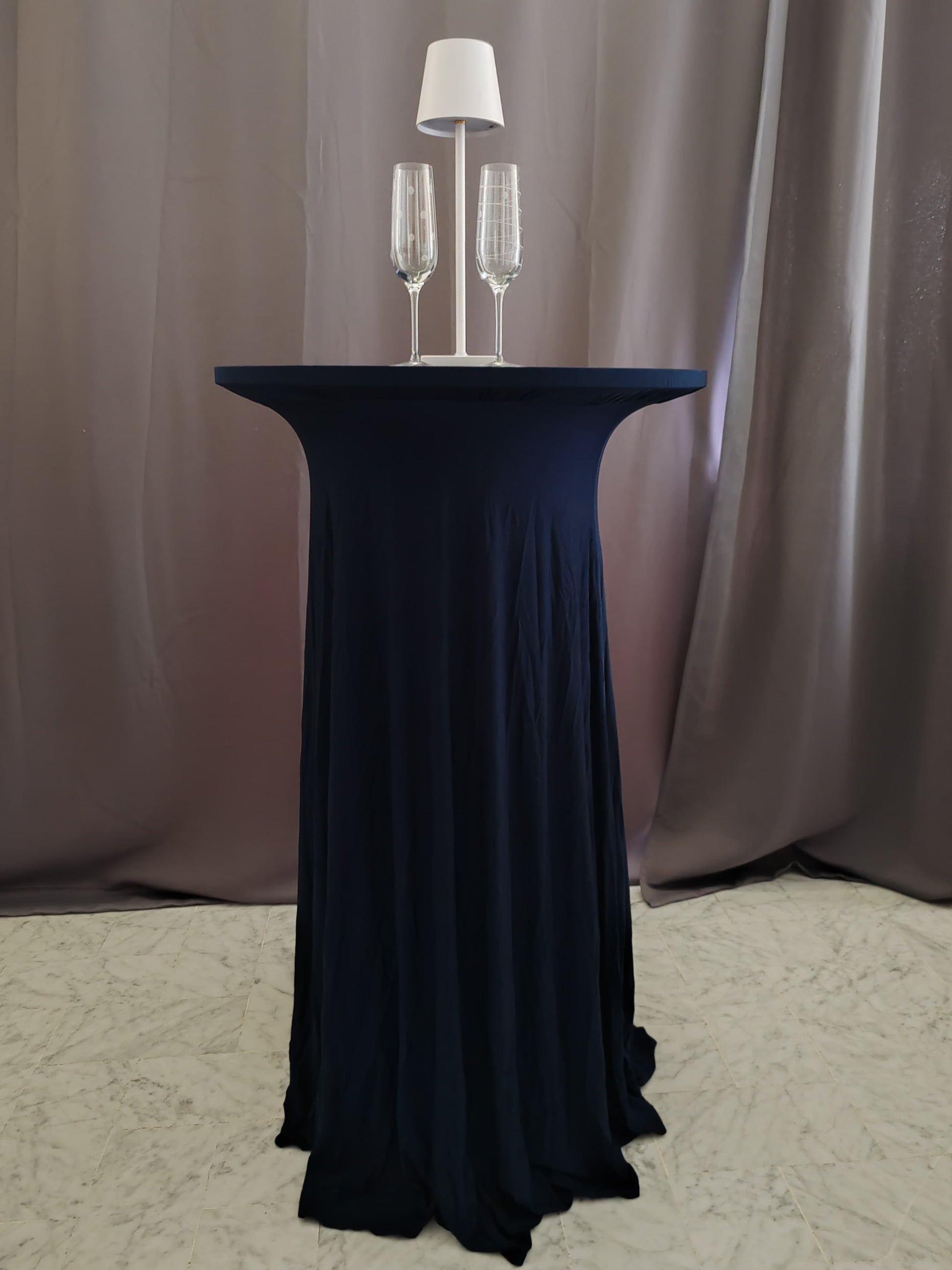 Gabalitains: nappe poseur mange debout skirt jupe bleu marine